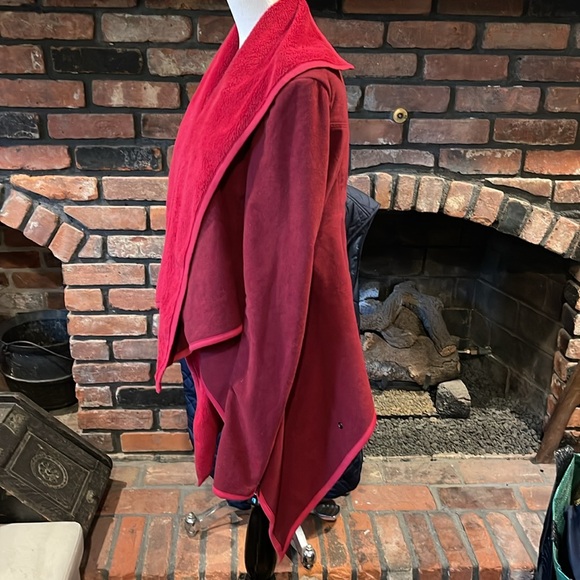 Lululemon Red Fleece Wrap cardigan jacket size 8 - Picture 2 of 7